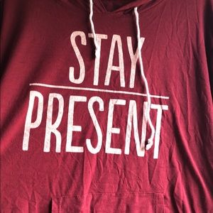 XL Stay Present Lightweight hoodie